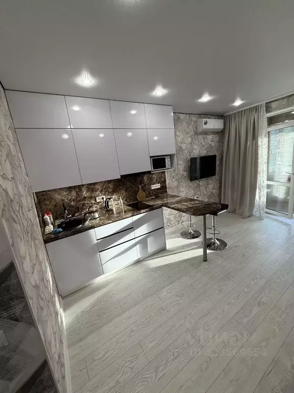 Студия Тюменская область, Тюмень ул. Эльвиры Федоровой, 1 (31.0 м) - Фото 1