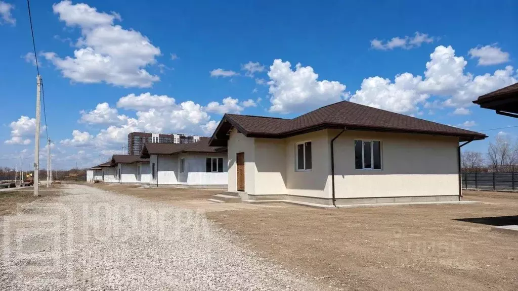 Дом в Волгоградская область, Волгоград ул. 64-й Армии, 14 (98 м) - Фото 1