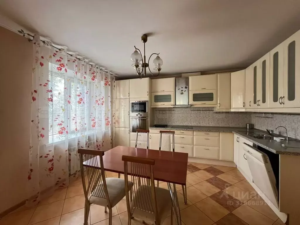 6-к кв. Татарстан, Казань ул. Заря, 6 (150.0 м) - Фото 0