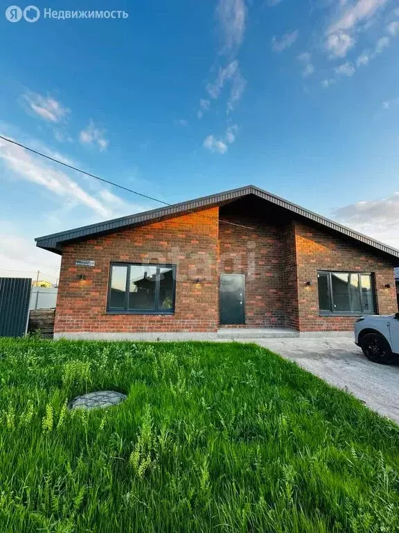 Дом в село Ягодное, микрорайон Ладья Благополучия, 6-й Благополучный ... - Фото 1