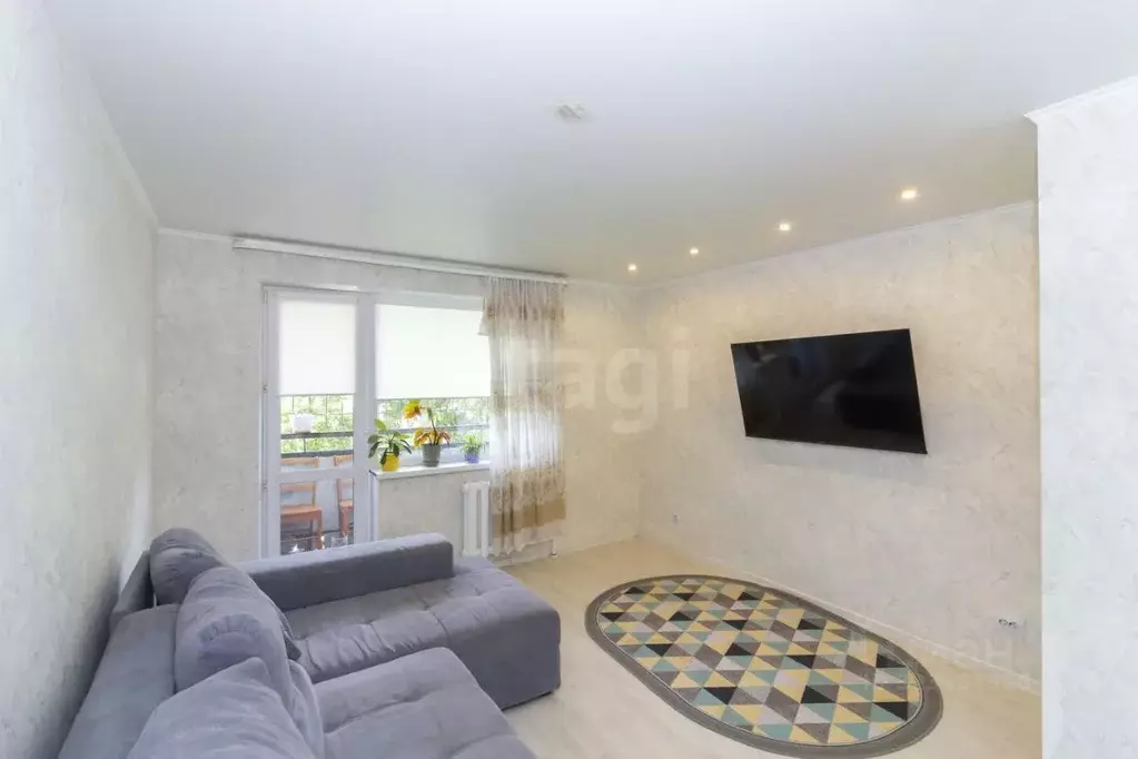 1-к кв. Тюменская область, Тюмень ул. Самарцева, 19В (30.5 м) - Фото 0