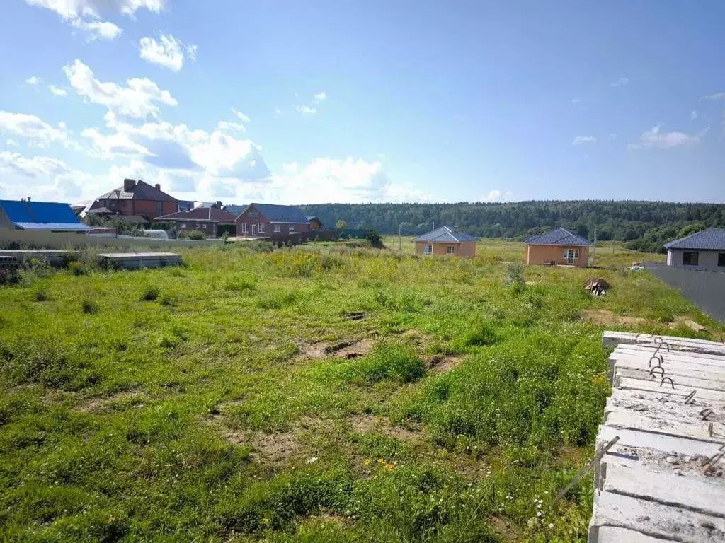 Участок в Калужская область, Малоярославец На Хуторе ДНП, ул. ... - Фото 1