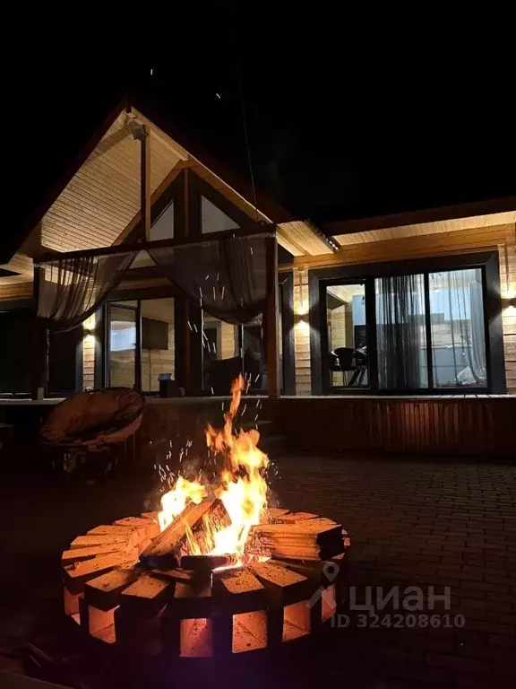 Дом в Московская область, Лобня Луговая мкр, ул. Фрунзе, 4 (150 м) - Фото 2