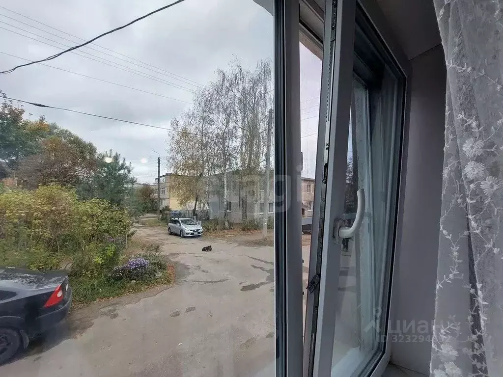 2-к кв. Калужская область, Малоярославец ул. Подольских Курсантов, 32 ... - Фото 2