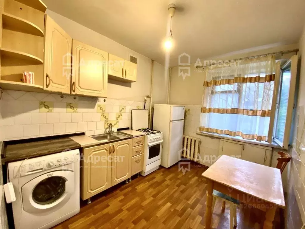 1-к кв. Волгоградская область, Волгоград ул. Панферова, 6 (38.0 м) - Фото 1