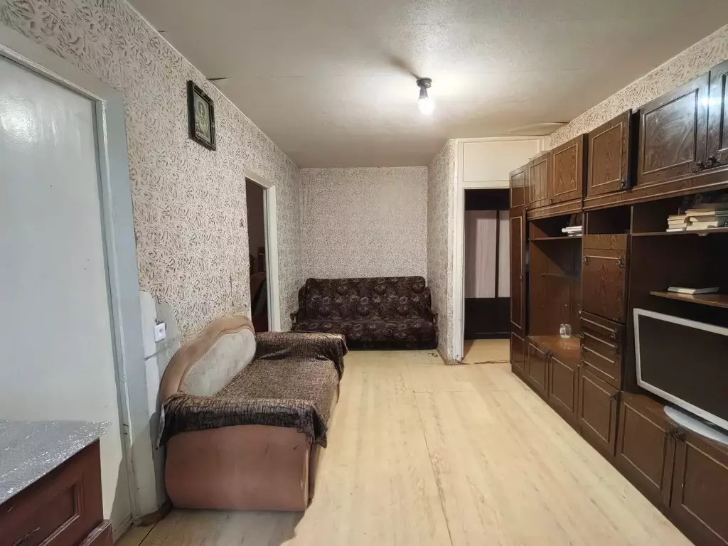Продаётся 3-к квартира, 46.9 м - Фото 1