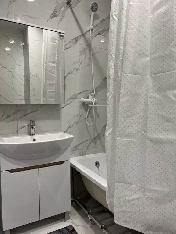 Студия Тюменская область, Тюмень ул. Юрия Рогачева, 9к2 (24.3 м) - Фото 2