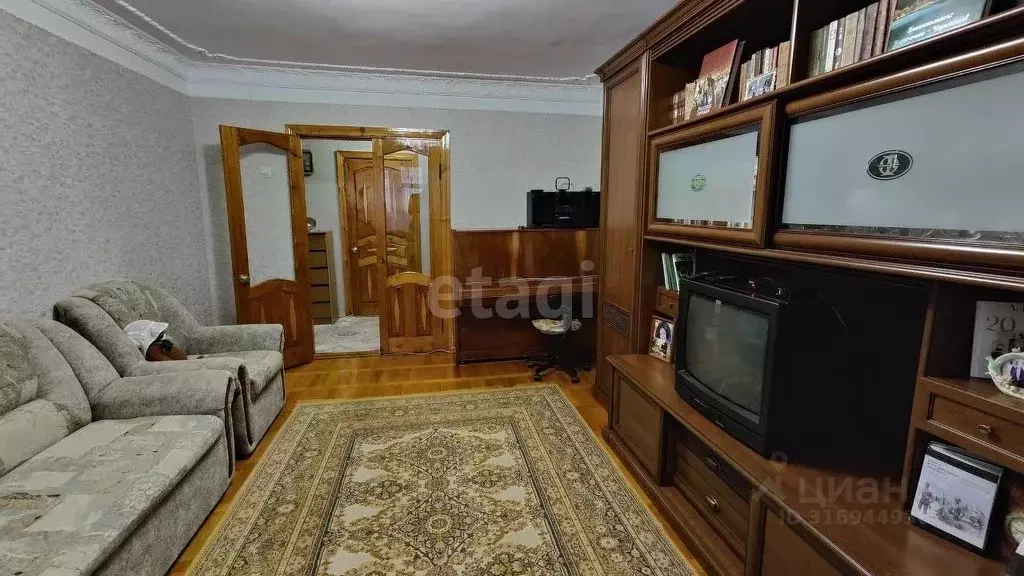 3-к кв. Карачаево-Черкесия, Черкесск Пушкинская ул., 79 (61.8 м) - Фото 0