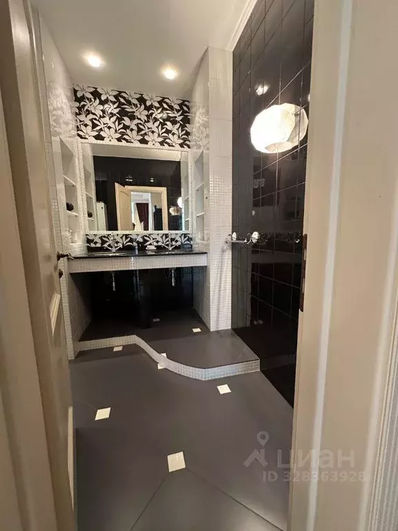 Квартира, 4 комнаты, 162 м - Фото 1