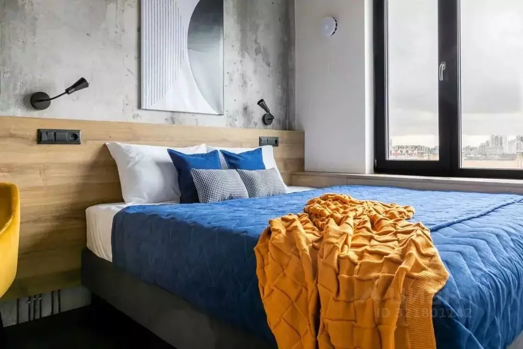 Комната Санкт-Петербург ул. Орджоникидзе, 44а - Фото 0