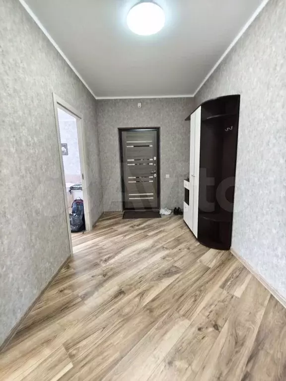 2-к. квартира, 65 м, 3/3 эт. - Фото 1