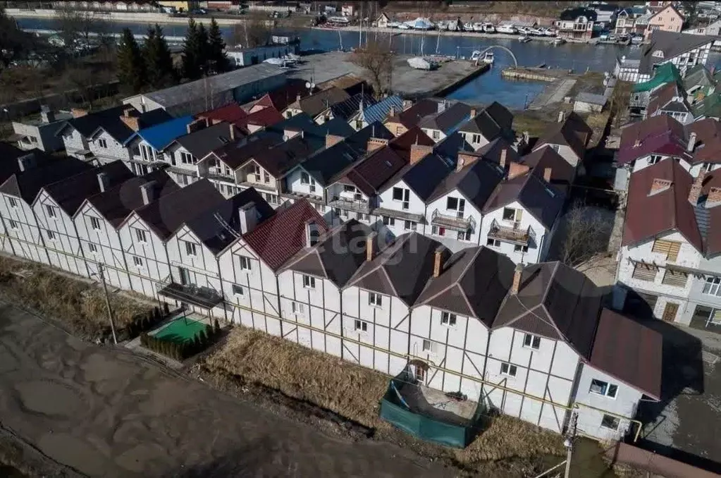 Таунхаус в Калининградская область, Калининград наб. Генерала ... - Фото 0