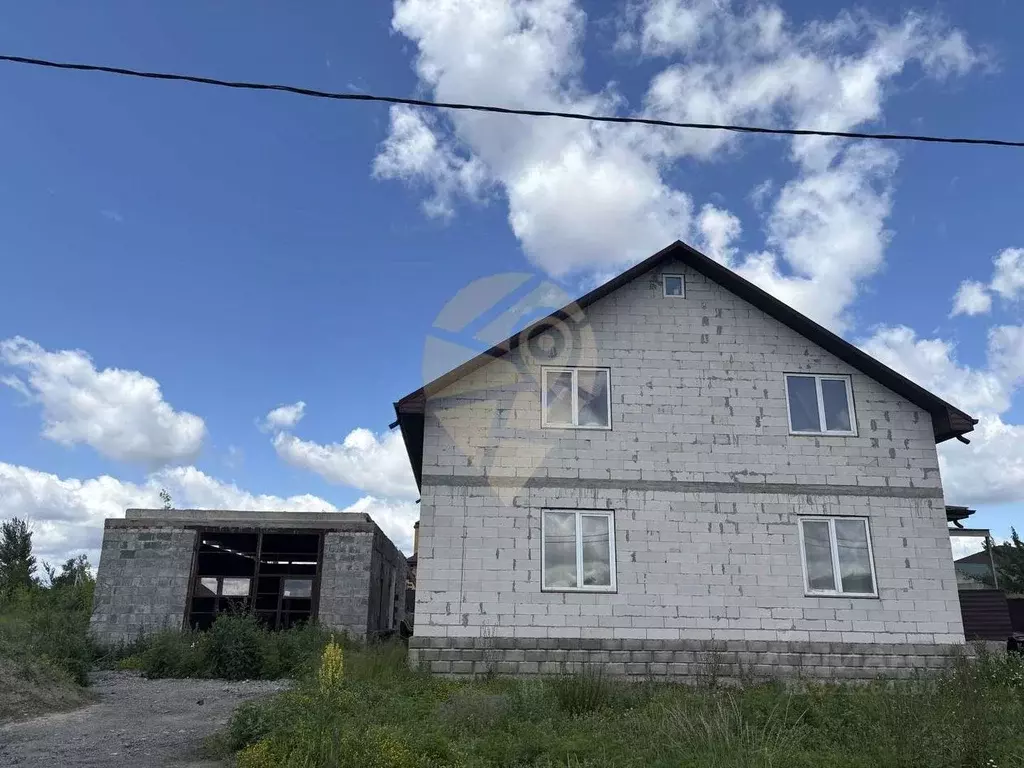 Дом в Белгородская область, Старый Оскол ул. Конфетная, 3 (196 м) - Фото 1