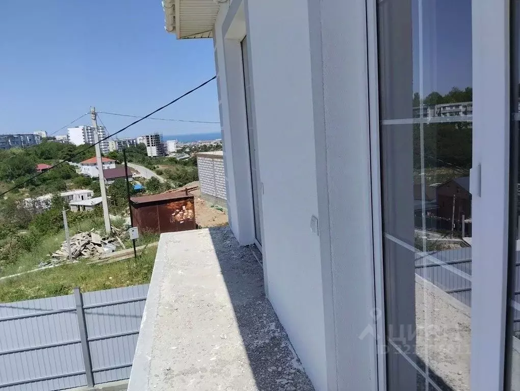 Дом в Севастополь ул. Артдивизионовская (140 м) - Фото 0