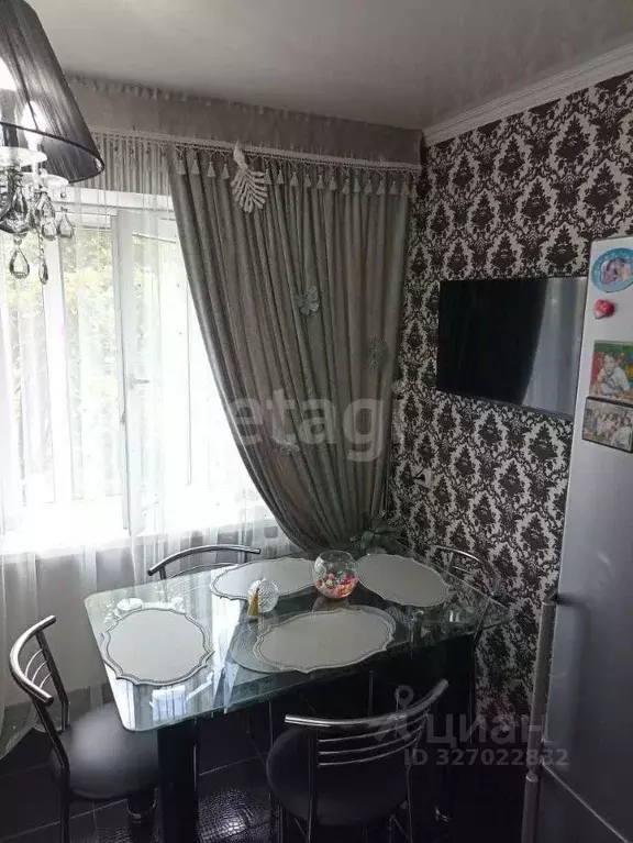 2-к кв. Адыгея, Майкоп Пролетарская ул., 240 (53.5 м) - Фото 1