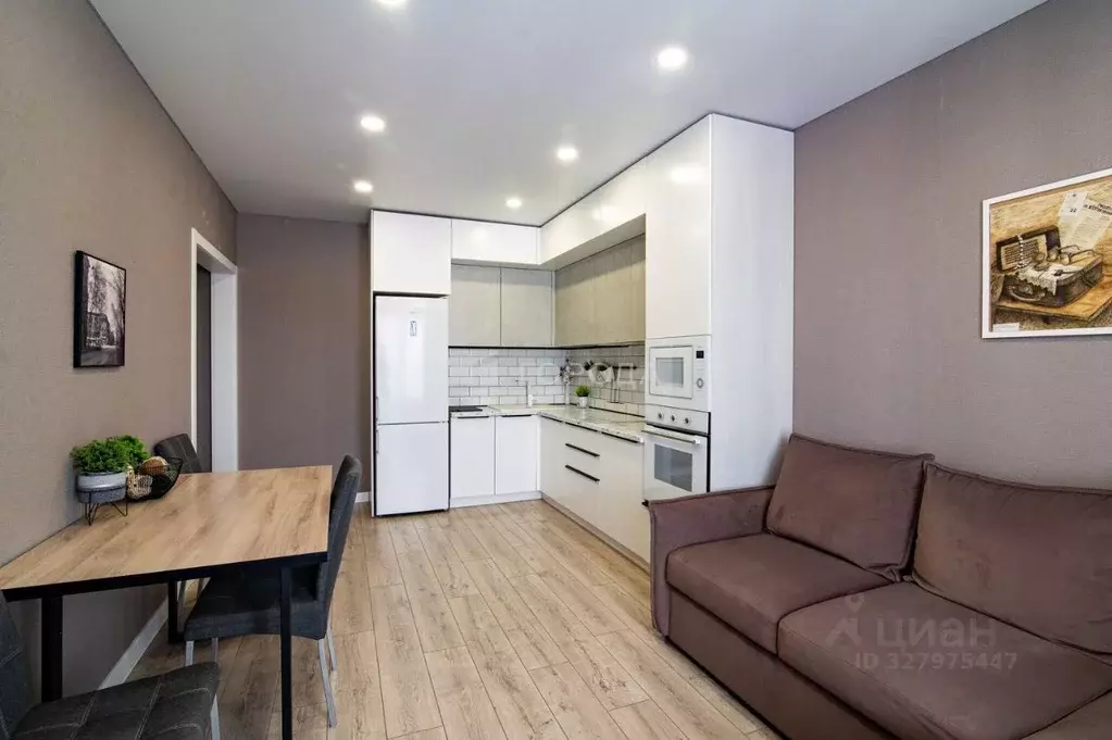 3-к кв. Алтайский край, Барнаул Власихинская ул., 65ак2 (85.0 м) - Фото 1