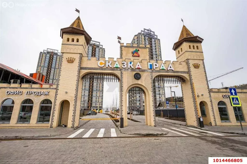 2-комнатная квартира: Краснодар, улица имени В.Н. Мачуги, 166/1 (70 м) - Фото 0