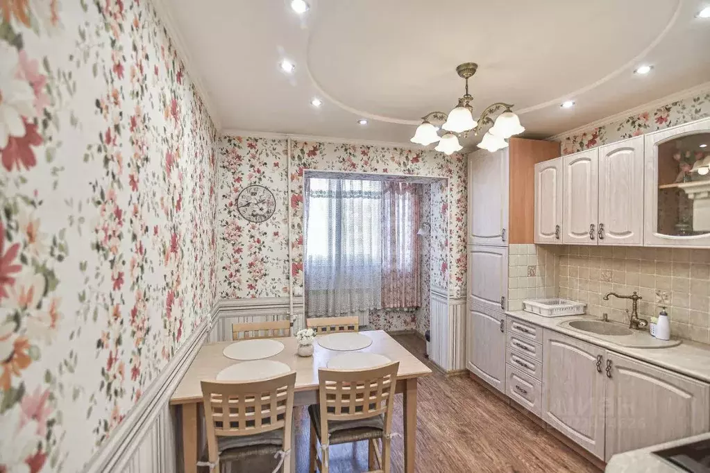 3-к кв. Сахалинская область, Южно-Сахалинск ул. А.О. Емельянова, 17 ... - Фото 2