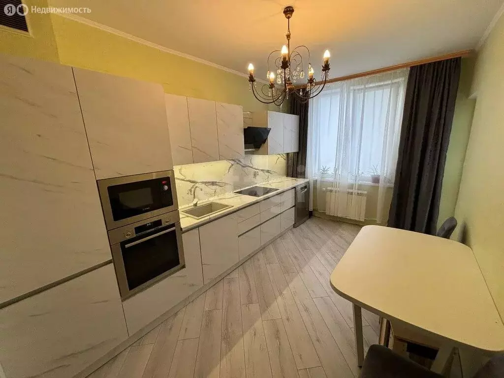 2-комнатная квартира: Белгород, улица Белгородского Полка, 62 (69.8 м) - Фото 1