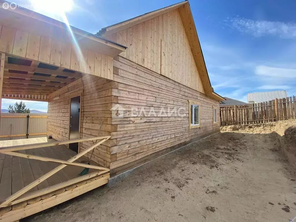 Дом в село Нижний Саянтуй, ДНТ Багульник, 2-й квартал, 327 (136.7 м) - Фото 0
