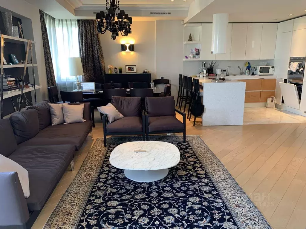 Квартира, 4 комнаты, 180 м - Фото 0