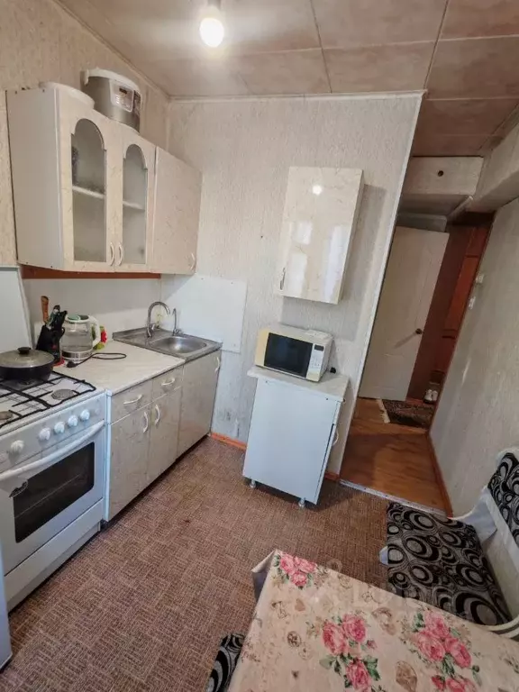 2-к кв. Омская область, Омск ул. Химиков, 65 (46.0 м) - Фото 0