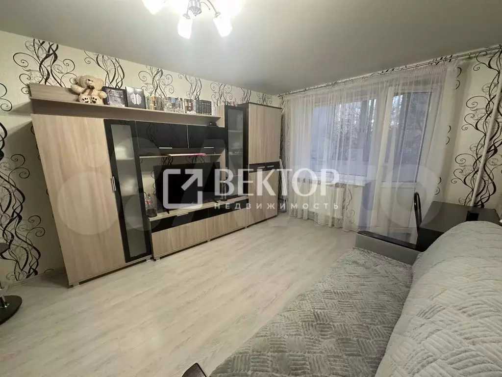 1-к. квартира, 38 м, 4/9 эт. - Фото 0