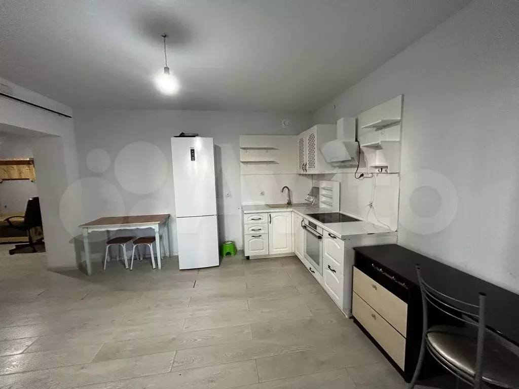 2-к. квартира, 70 м, 1/9 эт. - Фото 1