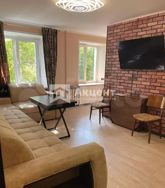 3-к. квартира, 58 м, 2/5 эт. - Фото 0