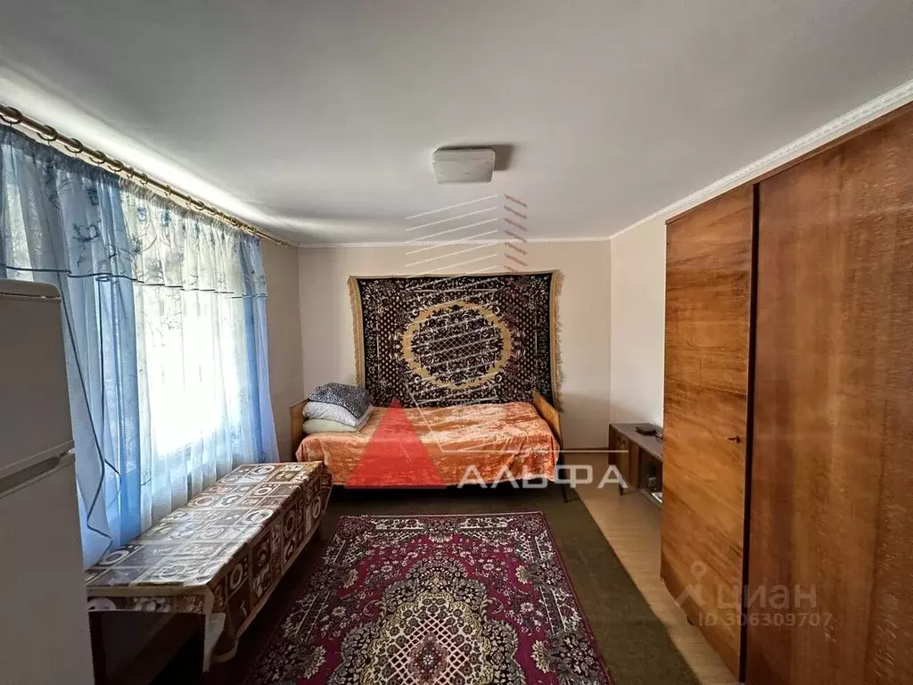 Дом в Крым, Черноморский район, с. Далекое ул. Заводская, 47 (67 м) - Фото 1