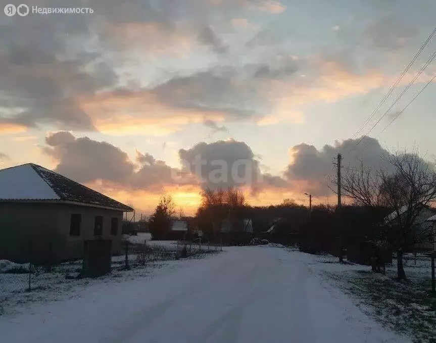 Участок в село Зелёное, улица Луначарского (15 м) - Фото 1