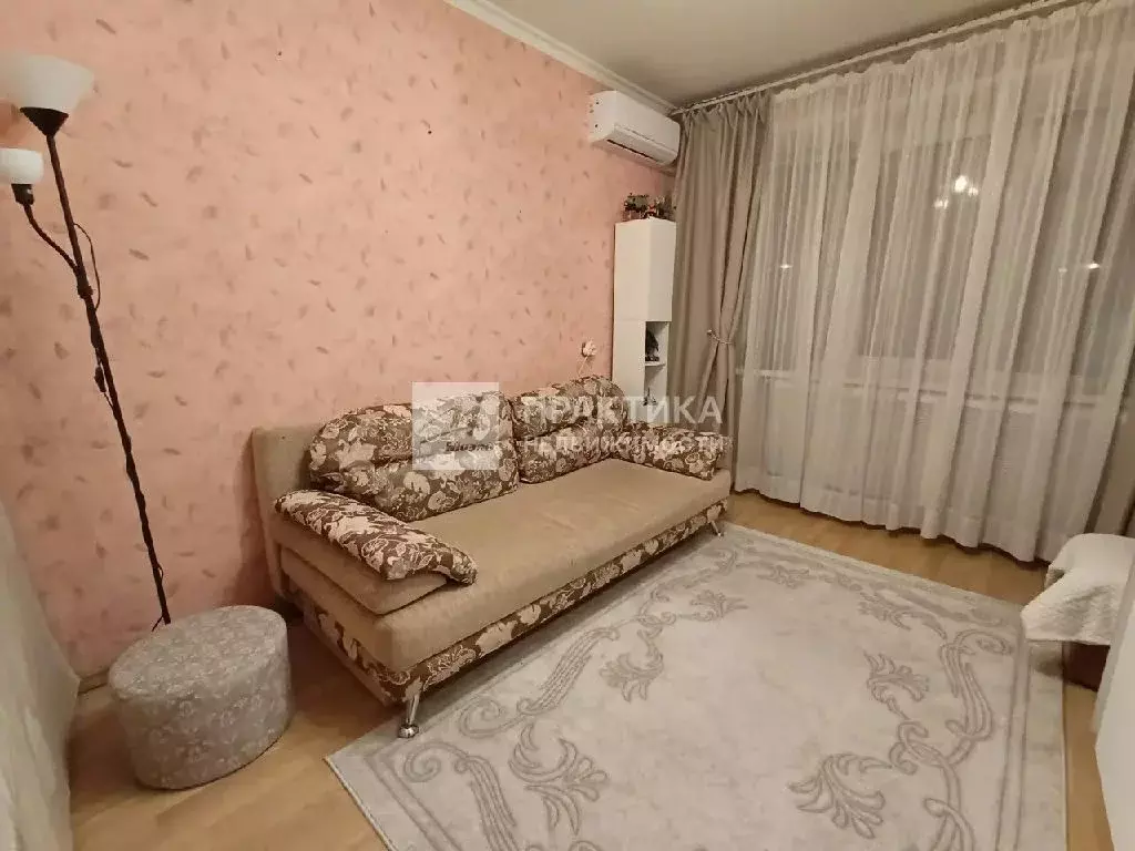 Продается 3-комнатная квартира - Фото 1