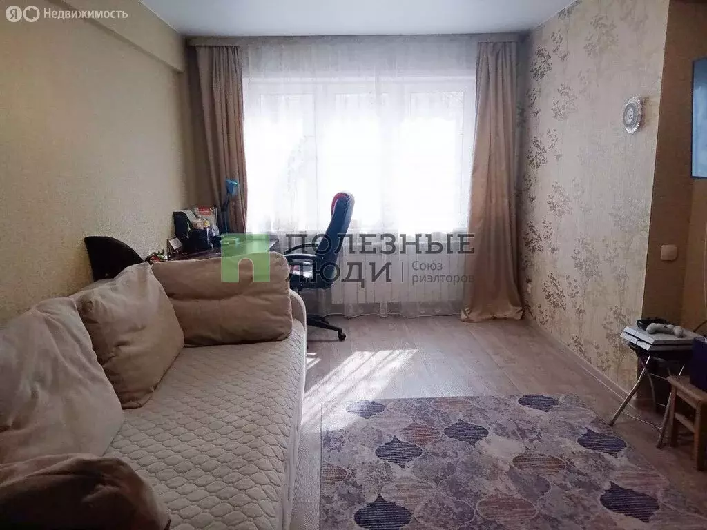 3-комнатная квартира: Ангарск, микрорайон 6А, 28 (70.2 м) - Фото 1
