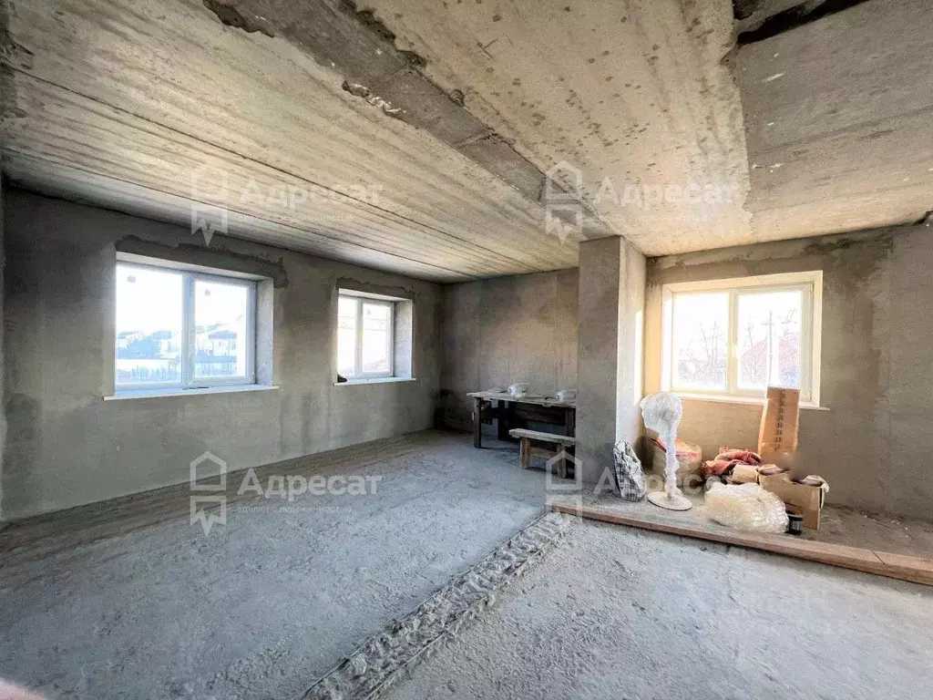 Дом в Волгоградская область, Волгоград Серебряная ул. (233 м) - Фото 1