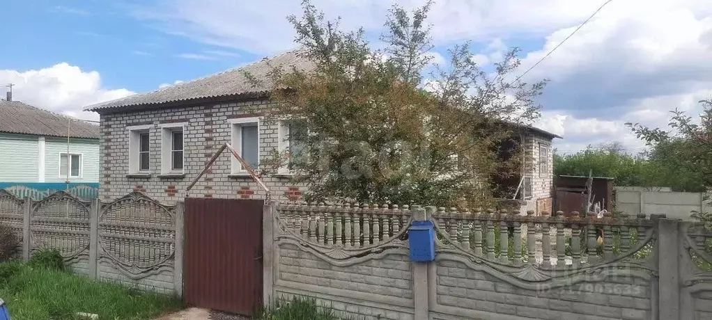 Дом в Белгородская область, Старооскольский городской округ, с. ... - Фото 0