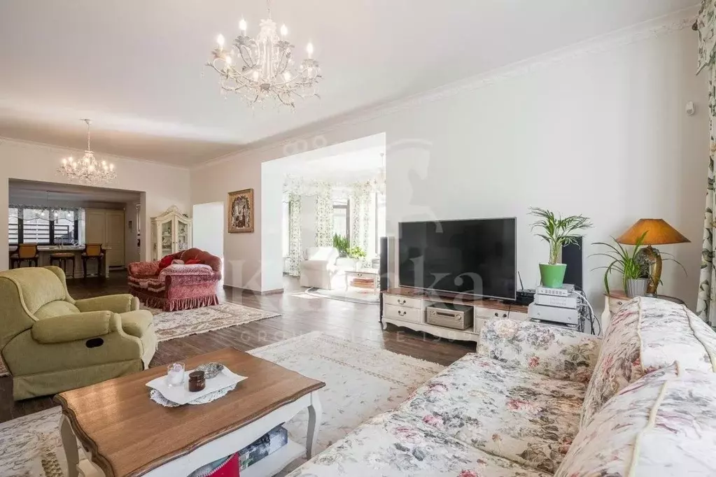 Дом в Московская область, Красногорск городской округ, с. ... - Фото 2