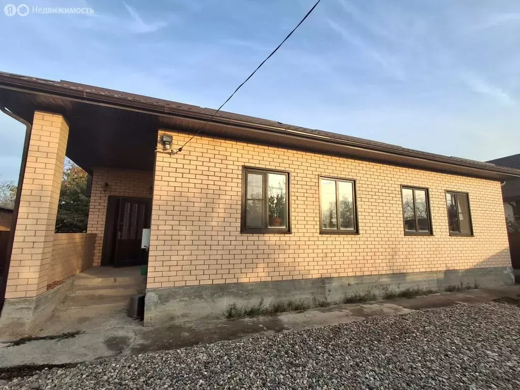 Дом в Абинск, улица Труда (134 м) - Фото 1