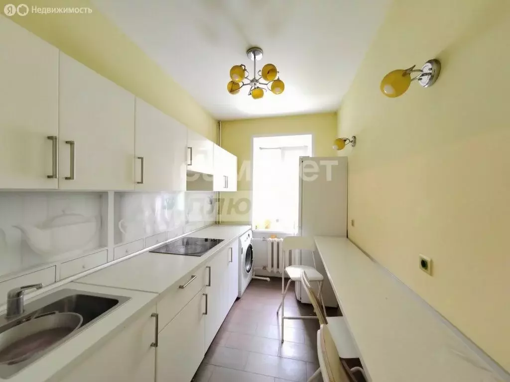 3-комнатная квартира: Рубцовск, Октябрьская улица, 151 (77.2 м) - Фото 1