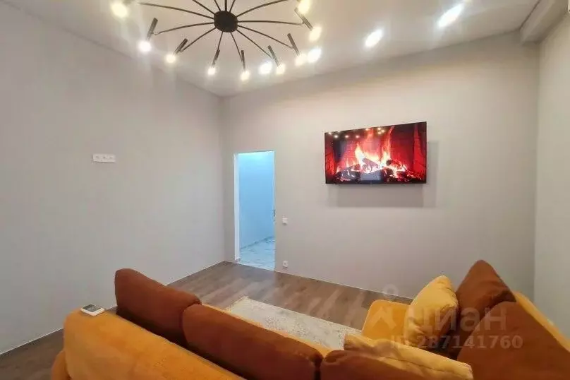 Дом в Дагестан, Махачкала ул. Мирзабекова, 13 (50 м) - Фото 1
