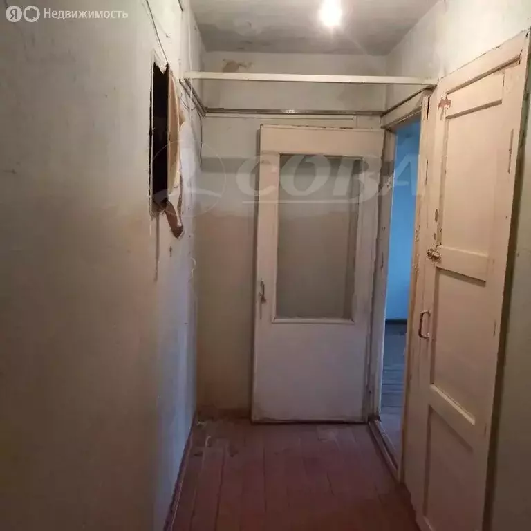 1-комнатная квартира: Ялуторовск, улица Скворцова-Степанова, 6 (33 м) - Фото 1