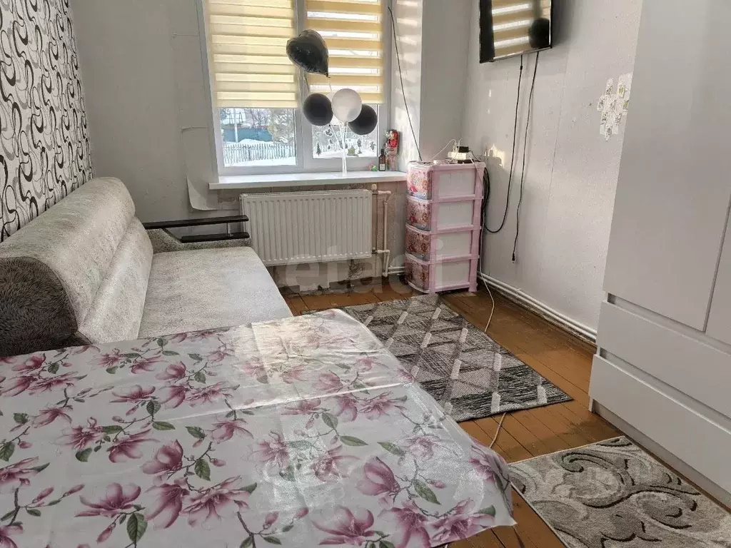 2-к кв. Башкортостан, Ишимбайский район, с. Петровское ул. ... - Фото 1