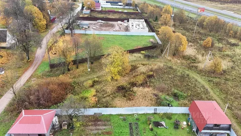 Участок в Московская область, Волоколамский муниципальный округ, д. ... - Фото 1