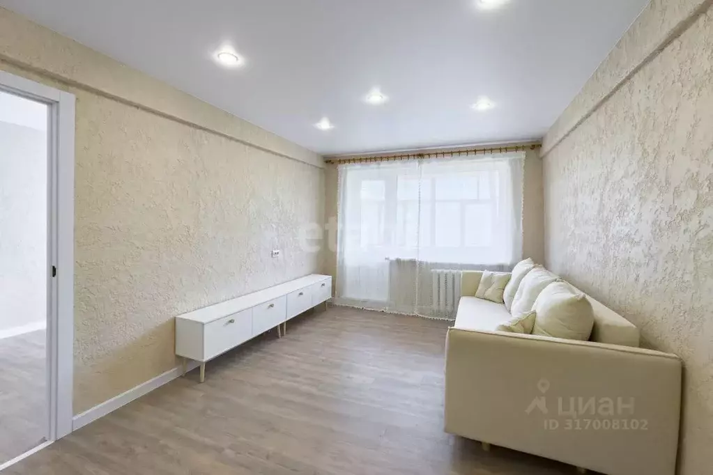 2-к кв. Ульяновская область, Ульяновск ул. Варейкиса, 9 (44.8 м) - Фото 1
