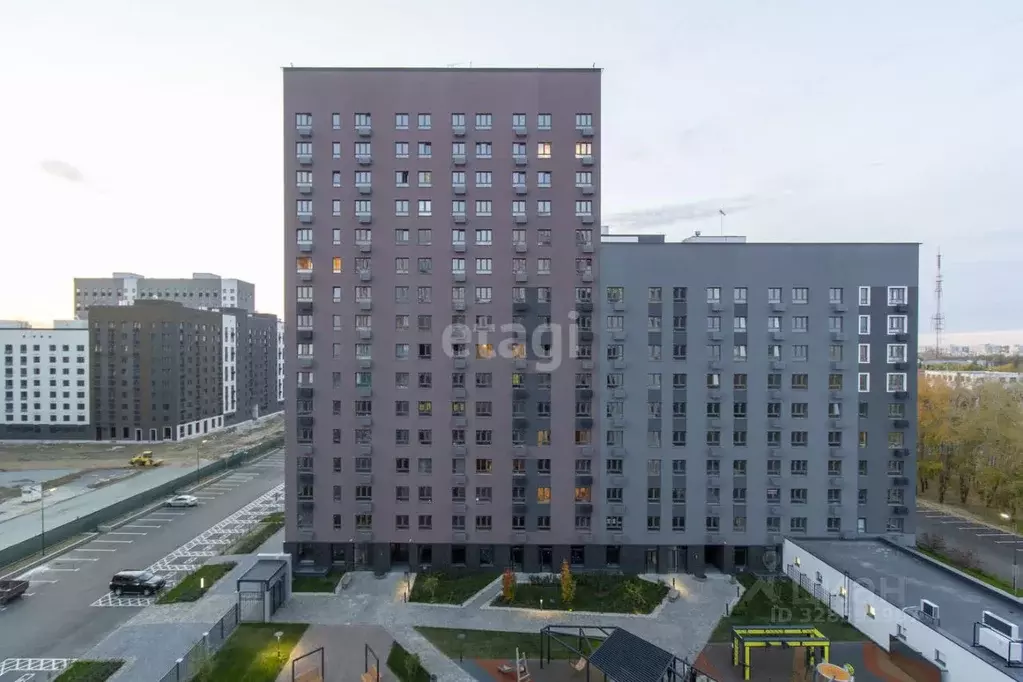 3-к кв. Тюменская область, Тюмень ул. Республики, 204к4 (108.2 м) - Фото 1