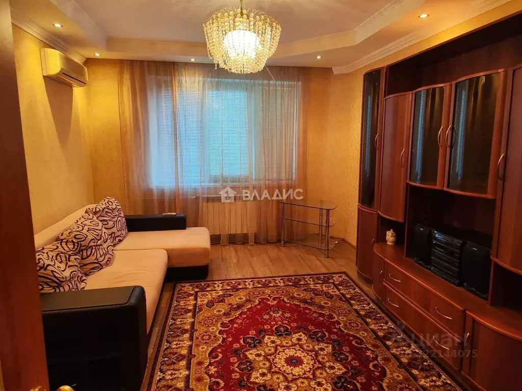 3-к кв. Волгоградская область, Волгоград ул. Елисеева, 15А (68.5 м) - Фото 1