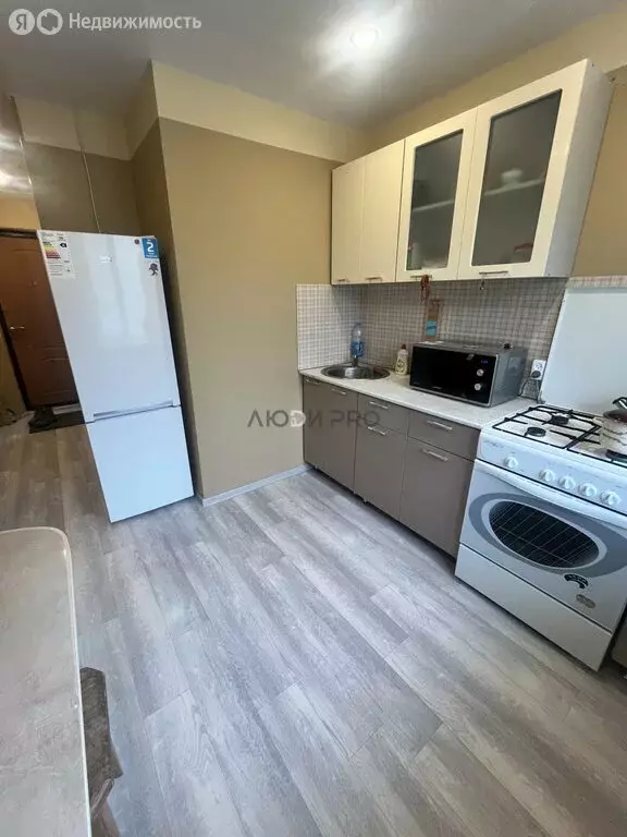 1-комнатная квартира: Сыктывкар, улица Славы, 20 (34 м) - Фото 1