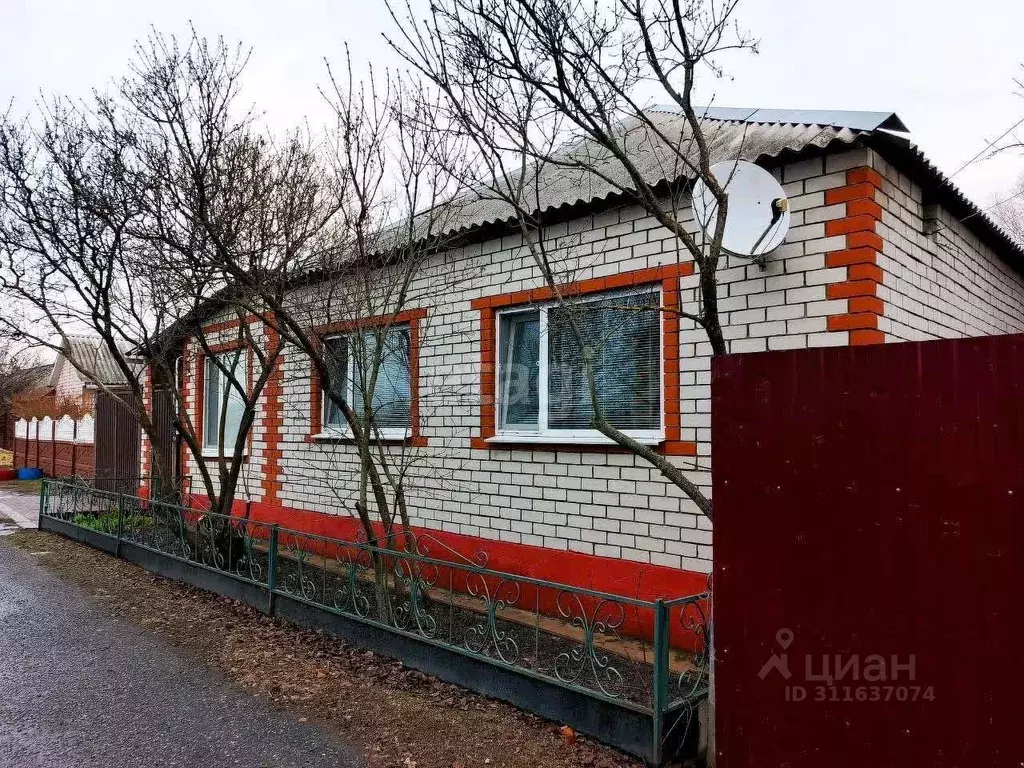 Дом в Белгородская область, Валуйский муниципальный округ, с. ... - Фото 0