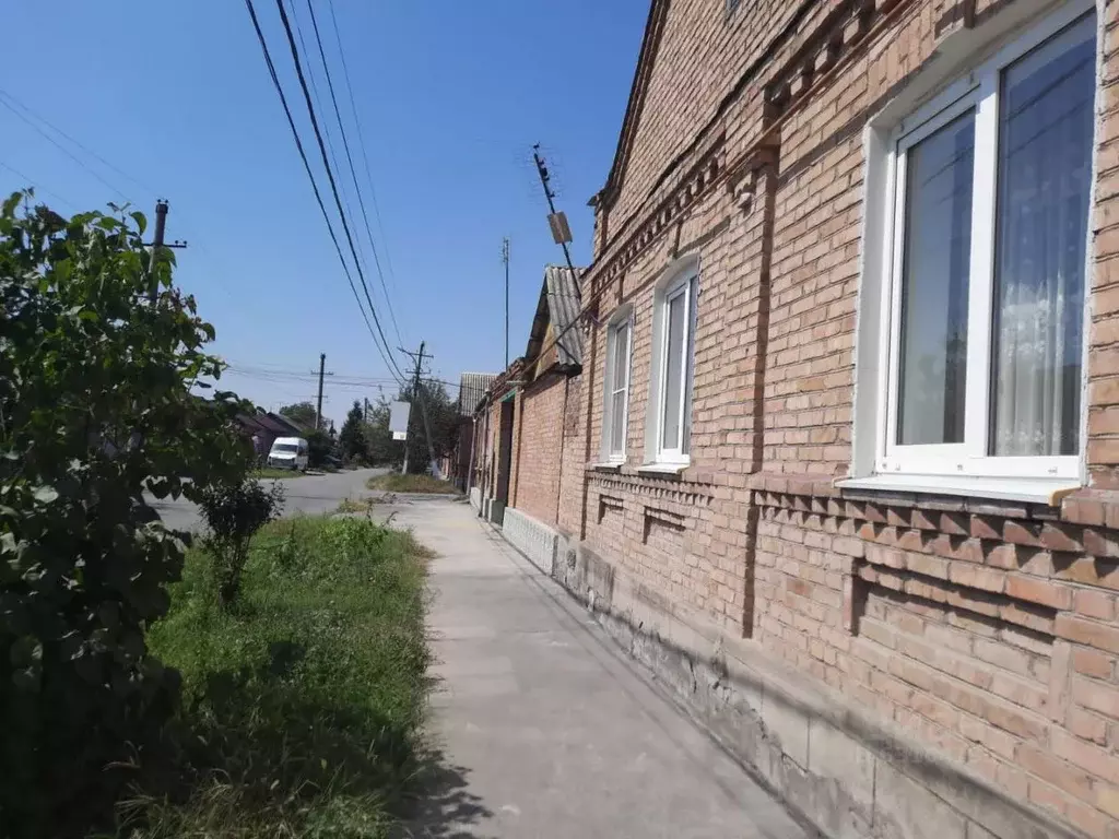 Дом в Северная Осетия, Заводской пгт ул. Магистральная, 61 (100 м) - Фото 1