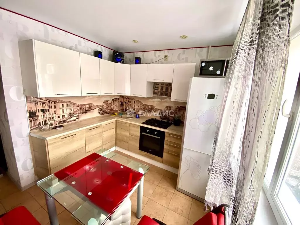 3-к кв. Белгородская область, Белгород ул. Щорса, 55а (80.5 м) - Фото 1