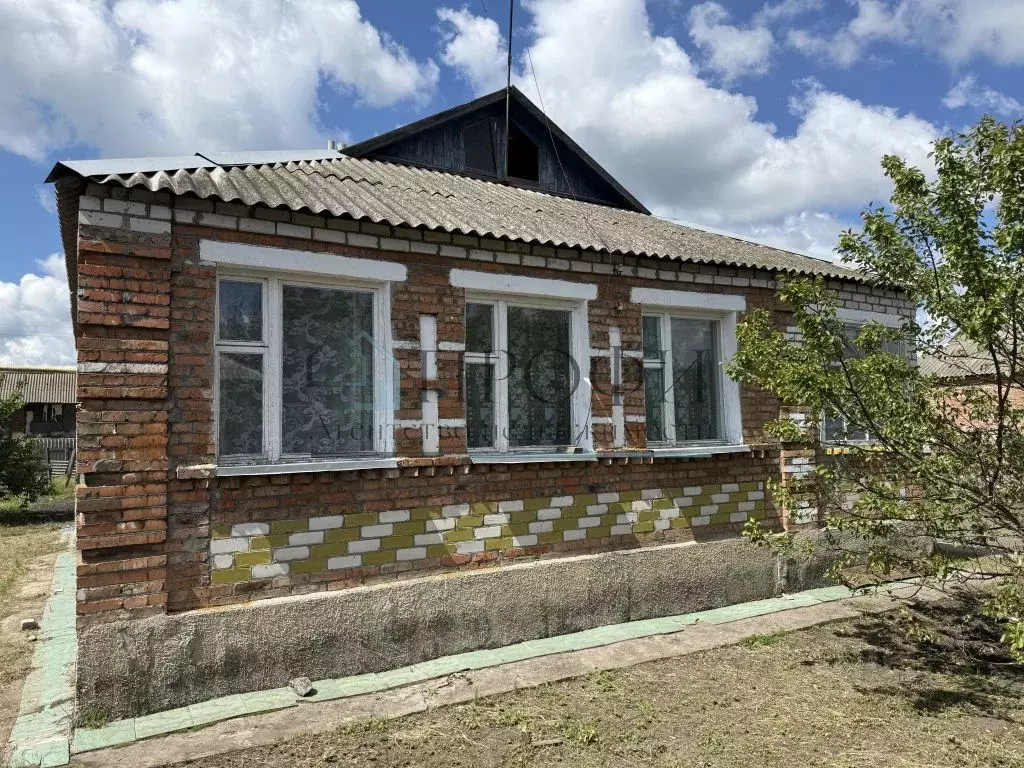 Дом в Белгородская область, Новооскольский муниципальный округ, с. ... - Фото 0